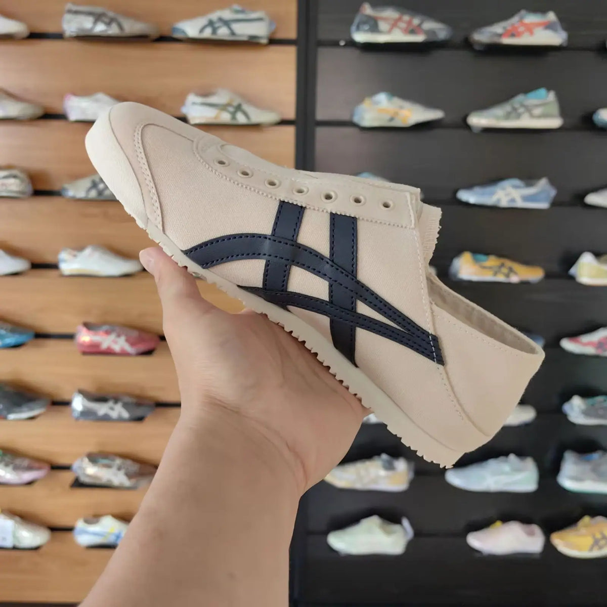 Onitsuka Tiger Mexico 66 Slip-On Paraty Birch Midnight Paraty Desert Camp Cream 7A Premium Mens Sneakers D-2148