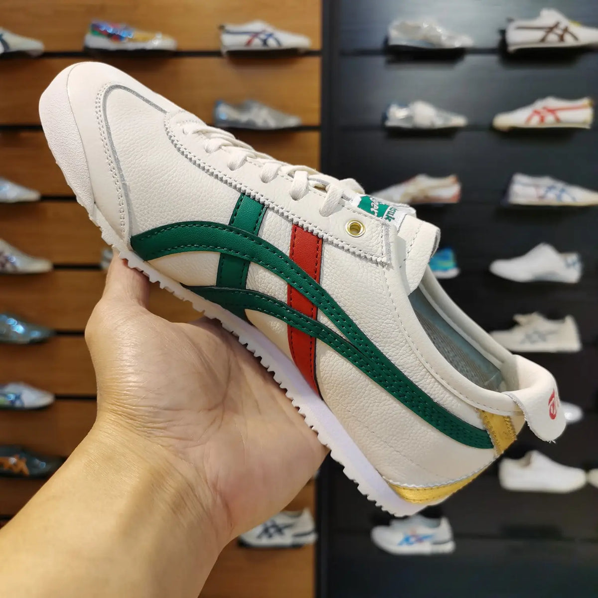 Onitsuk_a Tiger Mexico 66 Birch Green Mens Vintage Sneakers D-1843