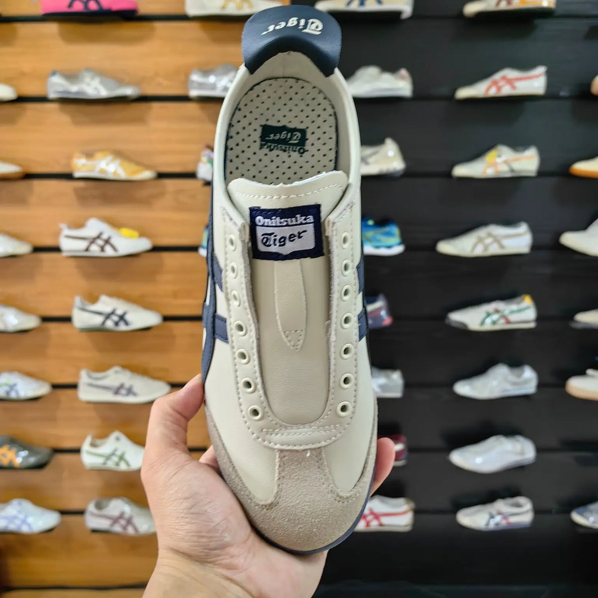 Onitsuka Tiger Mexico 66 Slip On Leather Beige Dark Blue For Mens D-1927