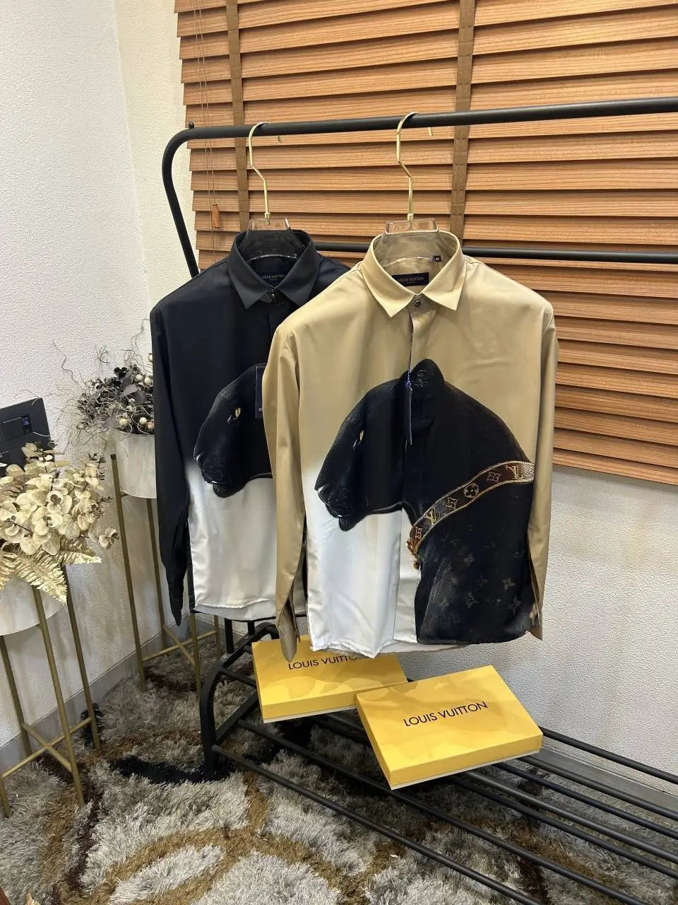 Loui_s Vuitton Imported E_Xclusive Cheetah Printed MonogRam Sequence Premium Shirt With Brand Box DN 620