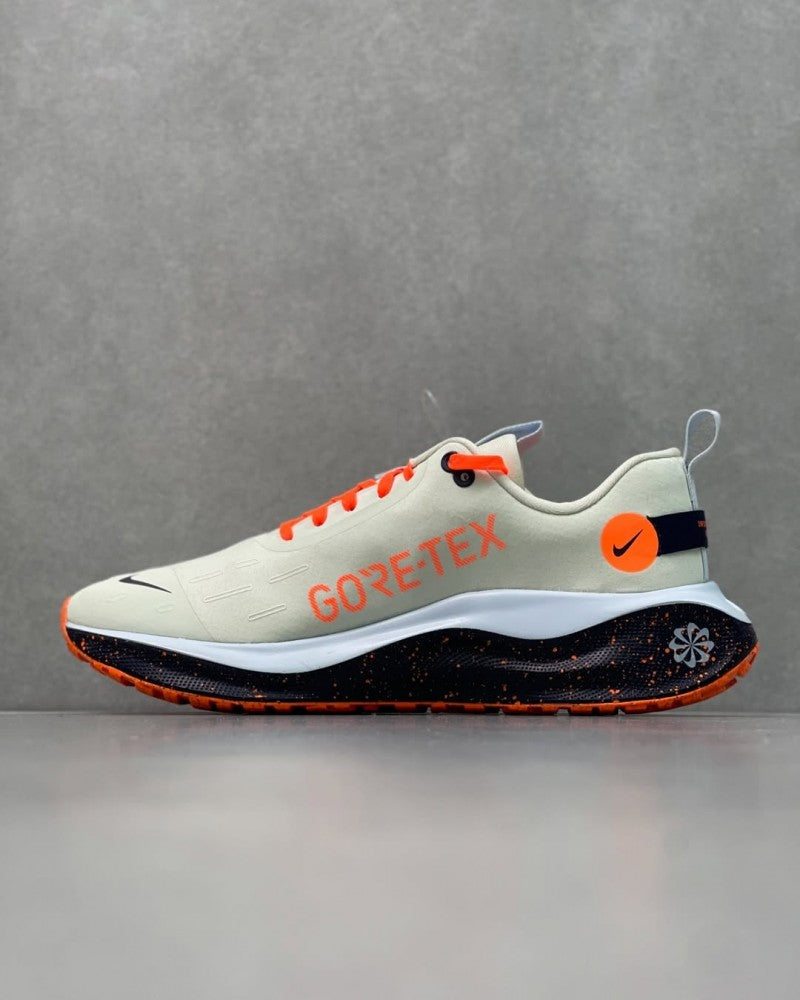 Nikee Infinity Run 4 Gore Tex White
