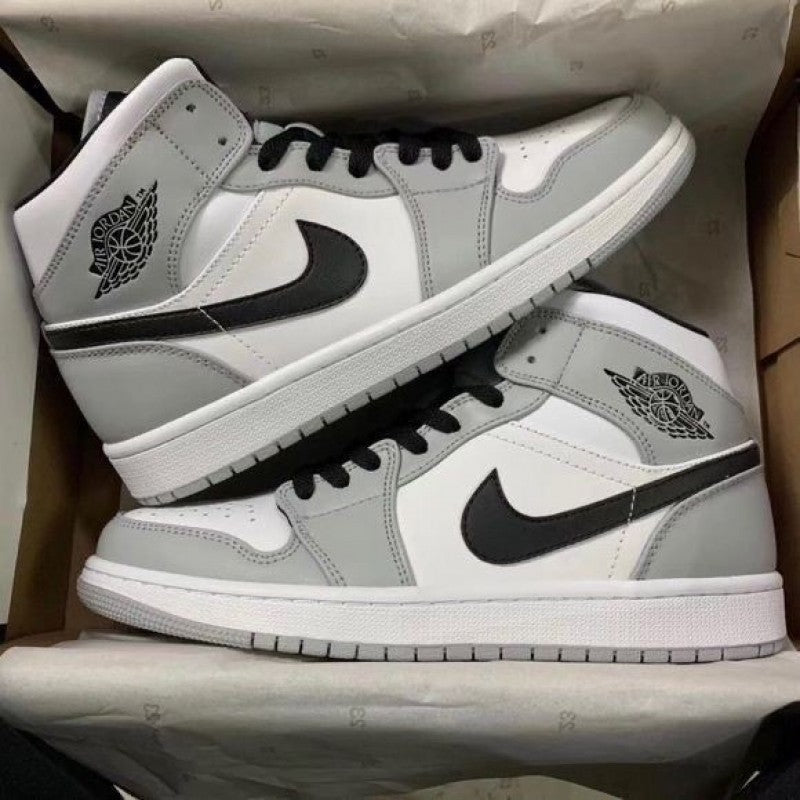 JORDAN 1 SMOKE GREY