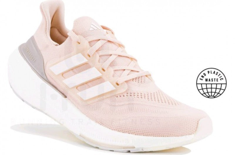 ULTRABOOST LIGHT