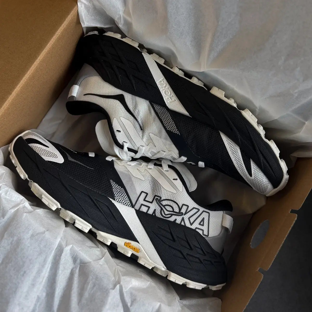 Hoka Speedgoat 7 Black White
