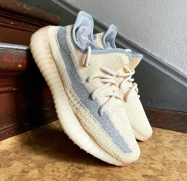 yeezy 350 linen with all accessories (SEMI UA QUALITY)