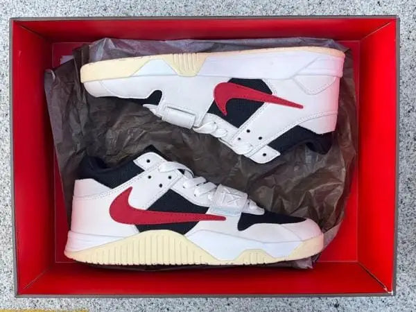 air jordan travis scott x jordan jumpman jack university red