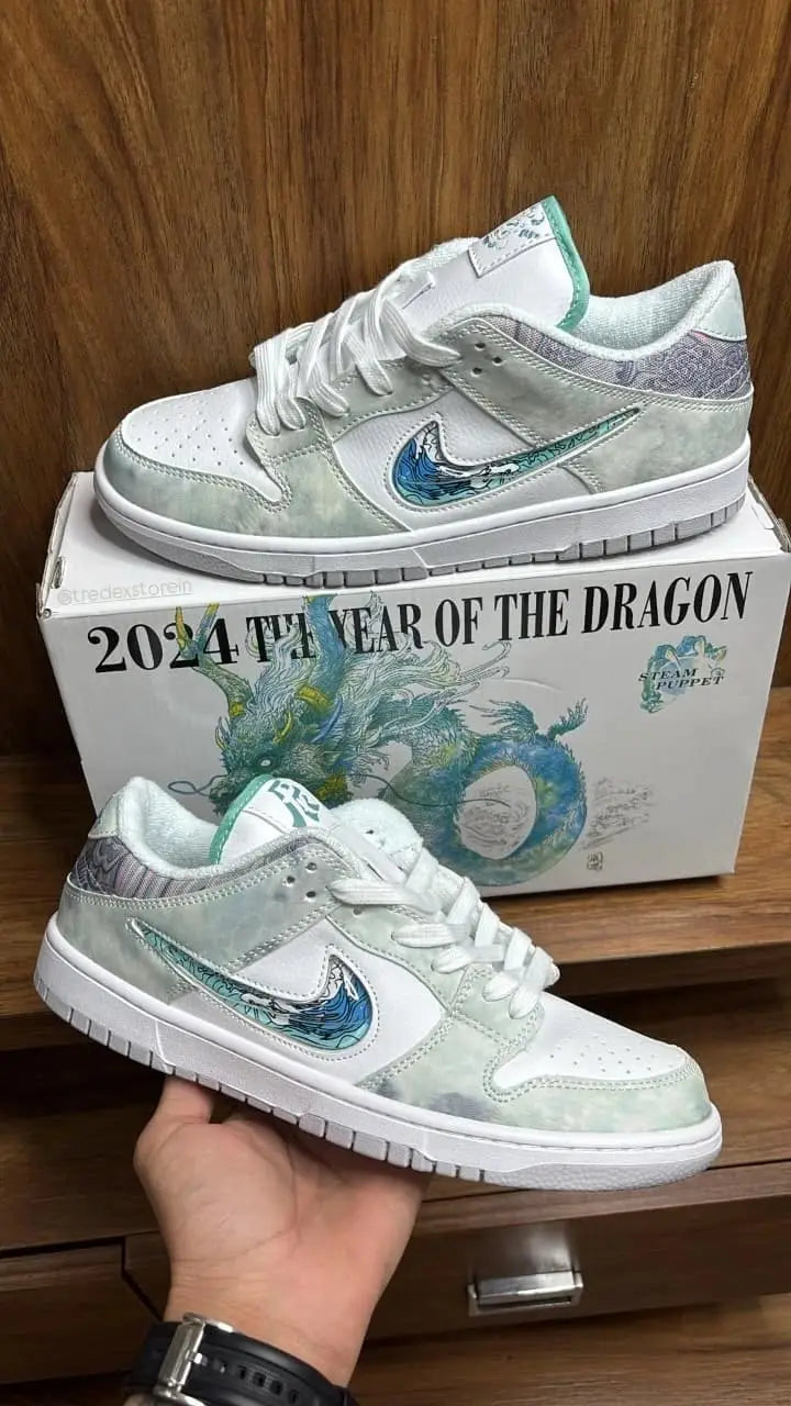 Nik e sb Dunk Year of the dragon Steam Puppet
