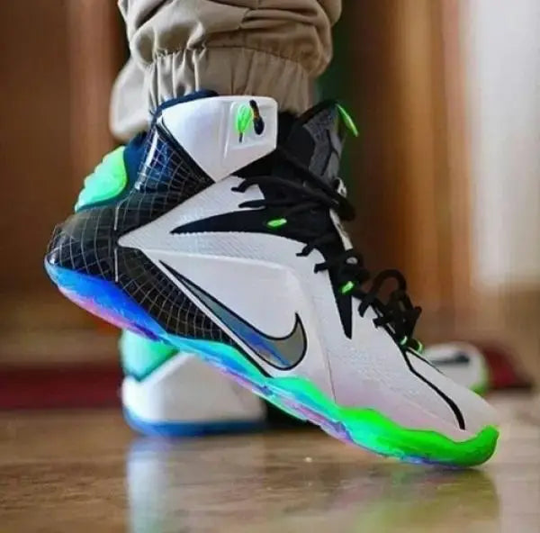 Nik e Lebron 12 All Star