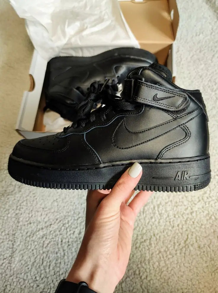 Nik e Air Force 1 Mid High Black Leather Quality Women