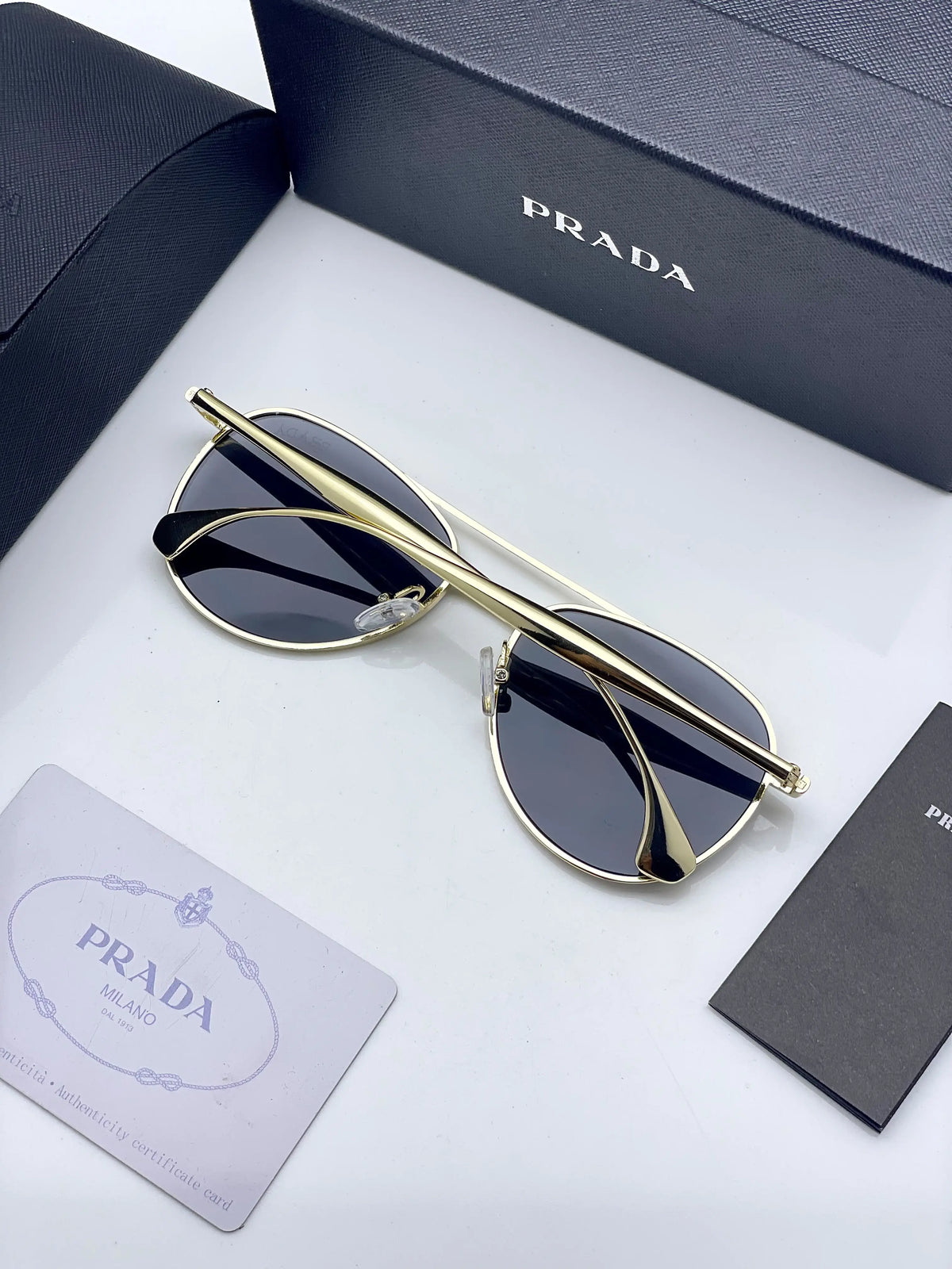 Prada 3219 gold black