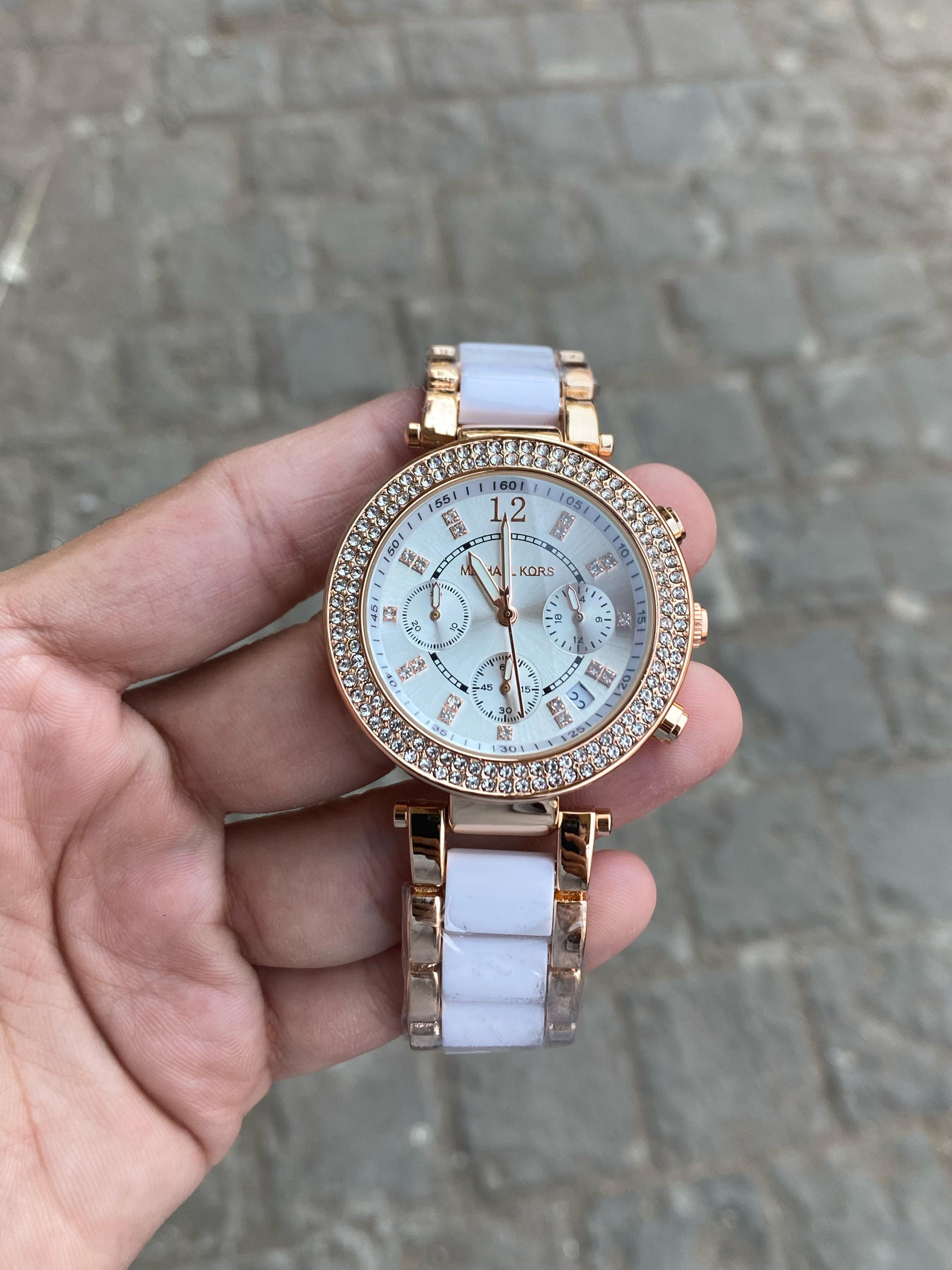 Watch premium quality