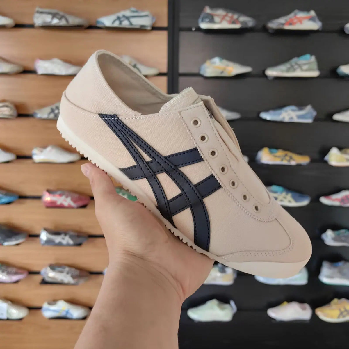 Onitsuka Tiger Mexico 66 Slip-On Paraty Birch Midnight Paraty Desert Camp Cream 7A Premium Mens Sneakers D-2148