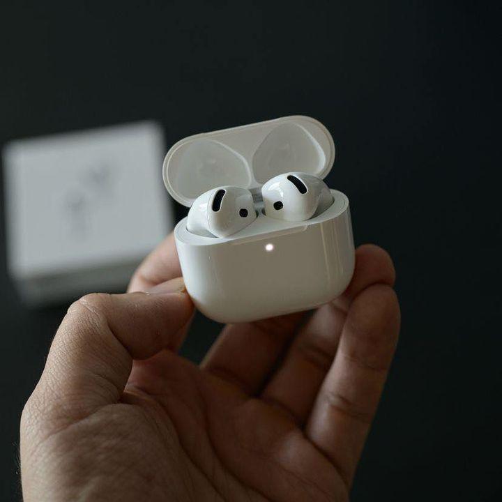APPLE AIRPODS PRO 4 GENERATION