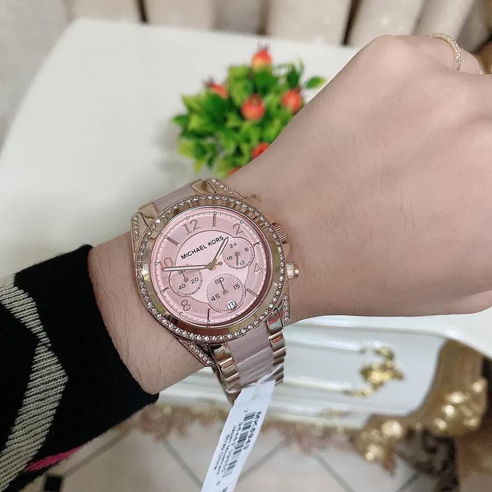 Miche_l Kors