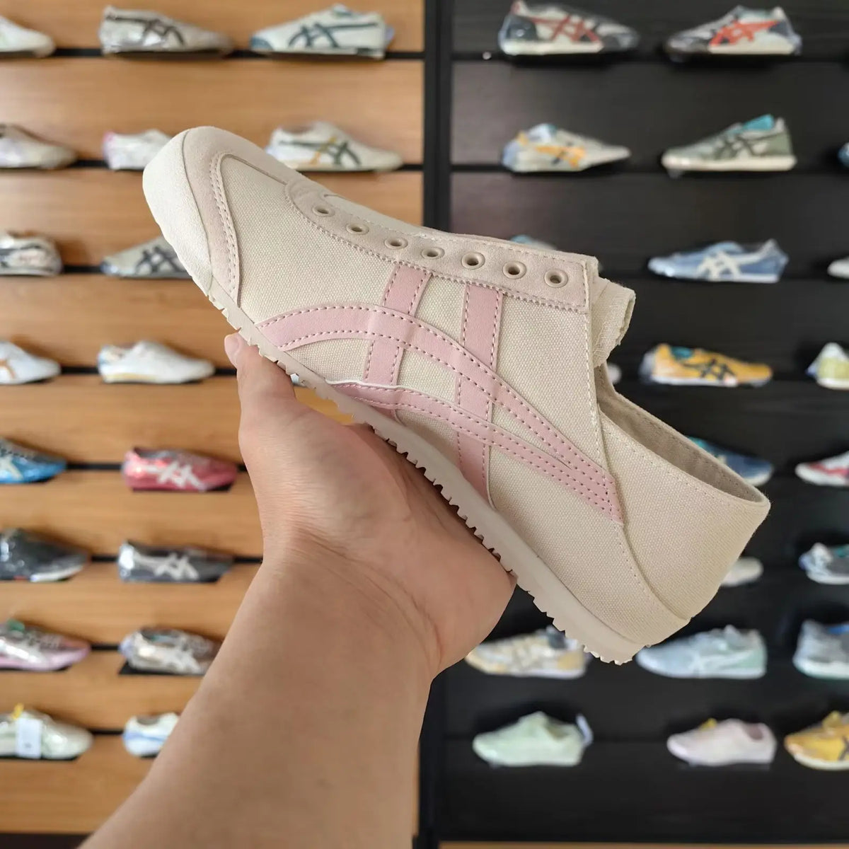 Onitsuka Tiger Mexico 66 Slip On Oatmeal and Ginger Peach Sneaker Girls D-2149