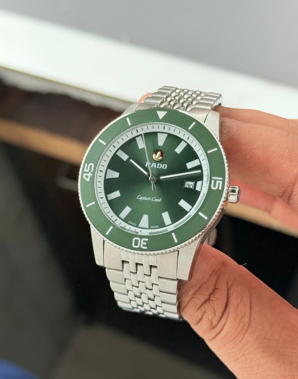 RADO CAPTAIN COOK AUTOMATIC