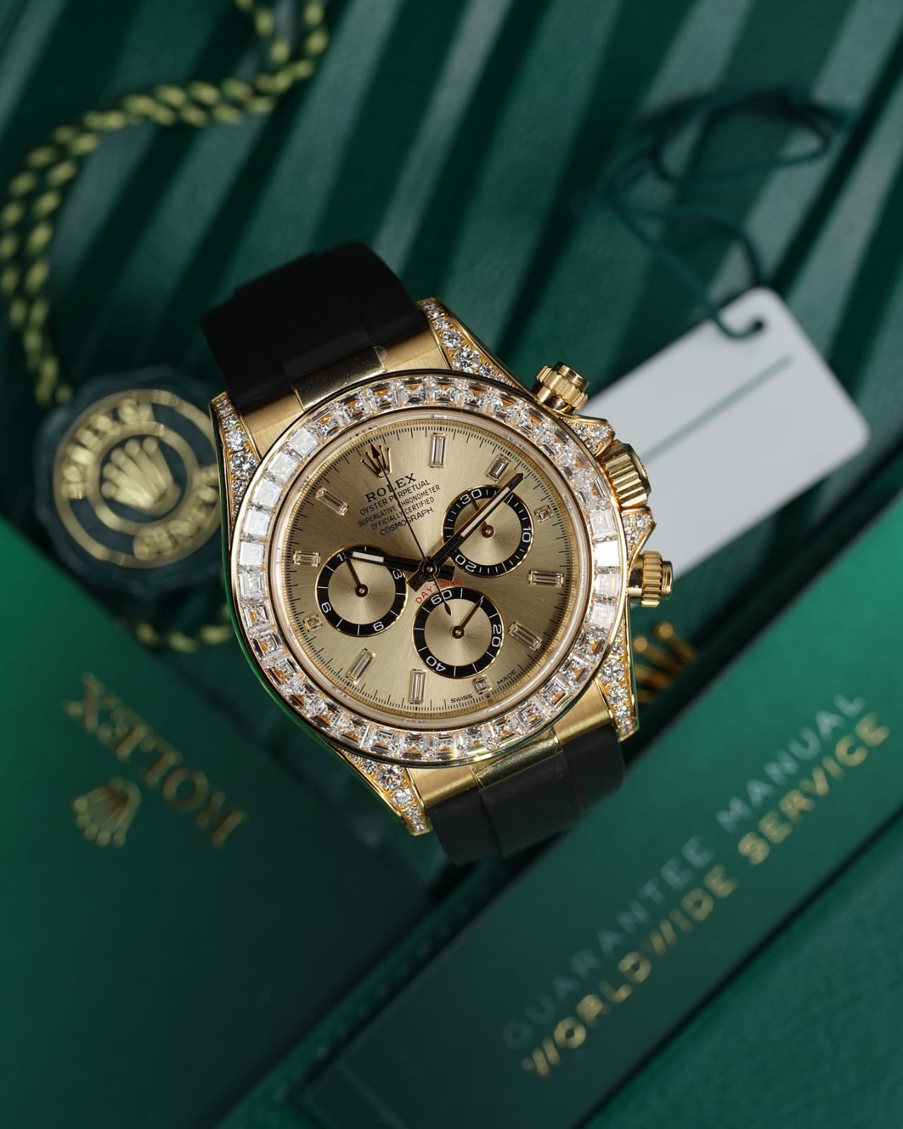 ROLEX OYSTER PERPETUAL DAYTONA CHRONOGRAPH GOLD