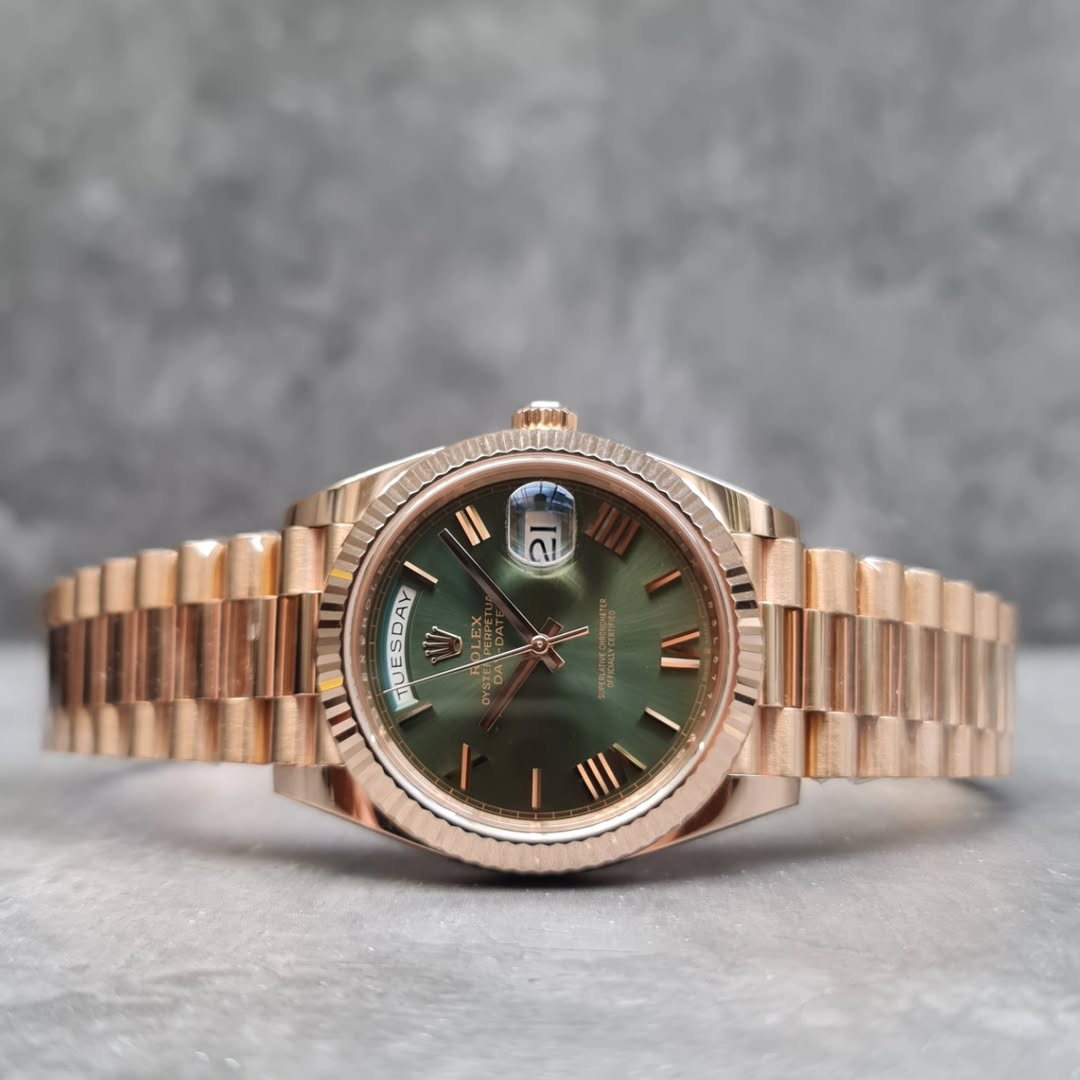 Rolexx day date green dial