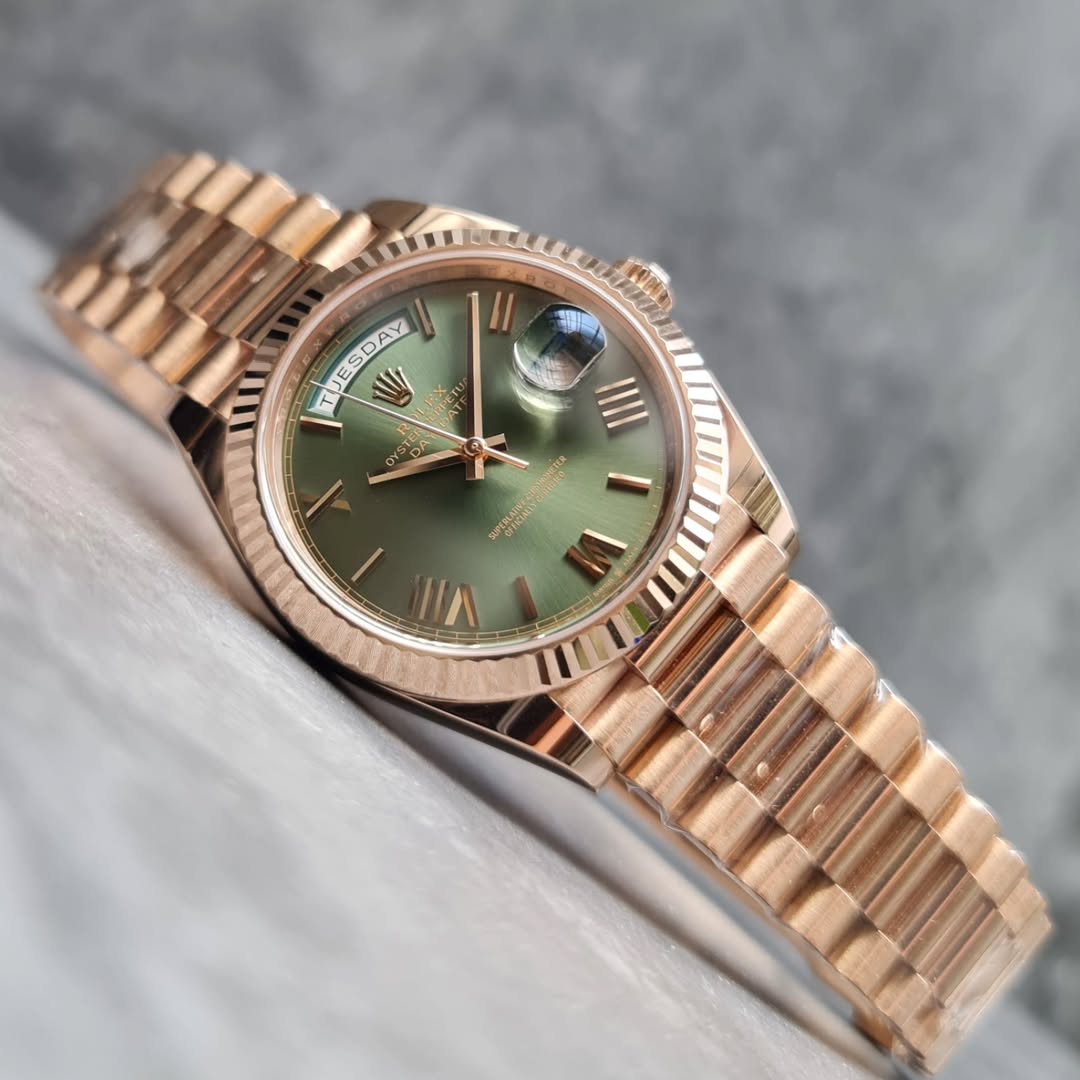 Rolexx day date green dial