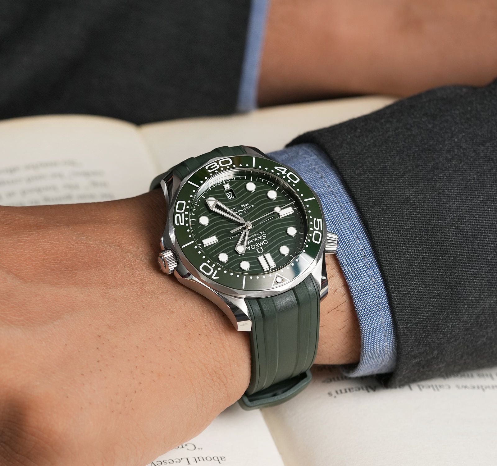 Omeg_a Seamaste_r Co-Axial Automatic In Green