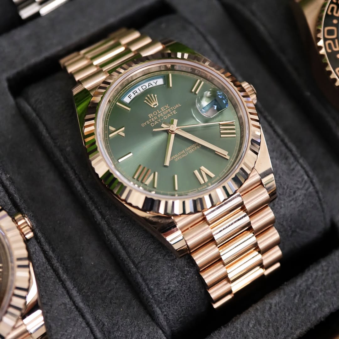 Rolexx day date green dial