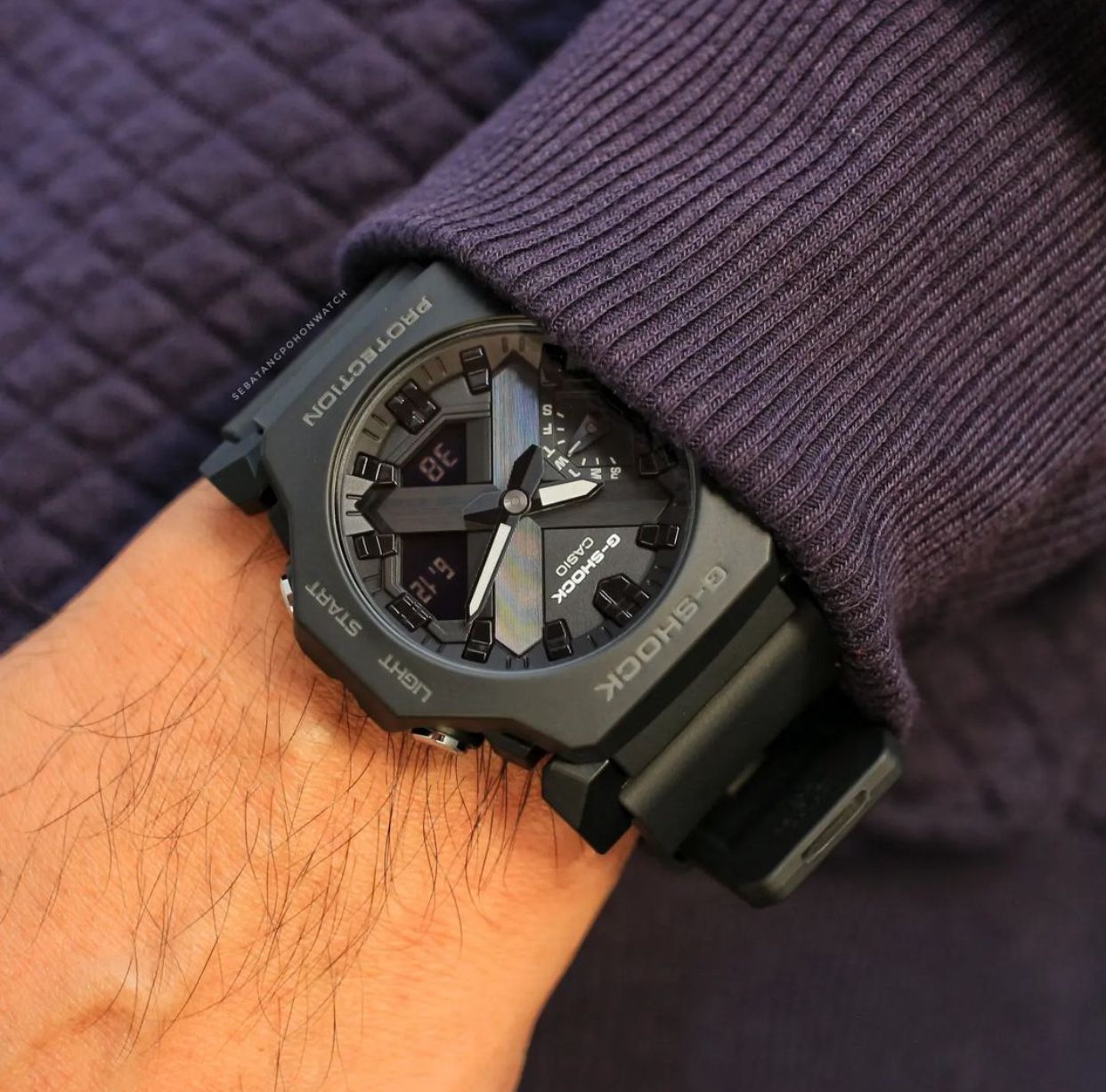 G-SHOCK GM2300